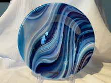 Load image into Gallery viewer, Blue and white swirl